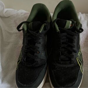 Nike Air Force ones LV